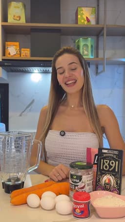 Bolo de cenoura funcional